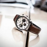 Edifice classic crono beige efr-575l-7aef