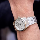 Edifice automatic ice