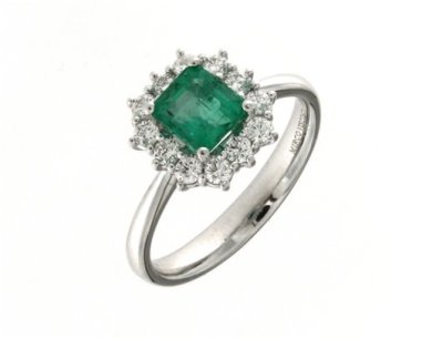 Anello con smeraldo quadrato e contorno di brillanti